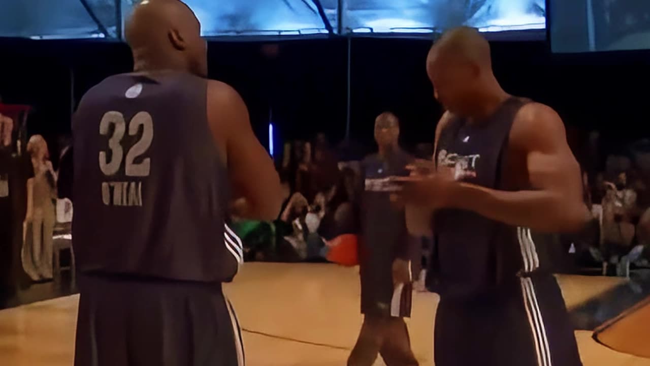 All Star dance off ft. Shaq, LeBron and Dwights Howard