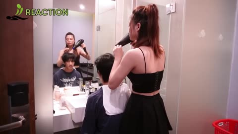 Massage from her at the barber shop after work is great for relieving fatigue