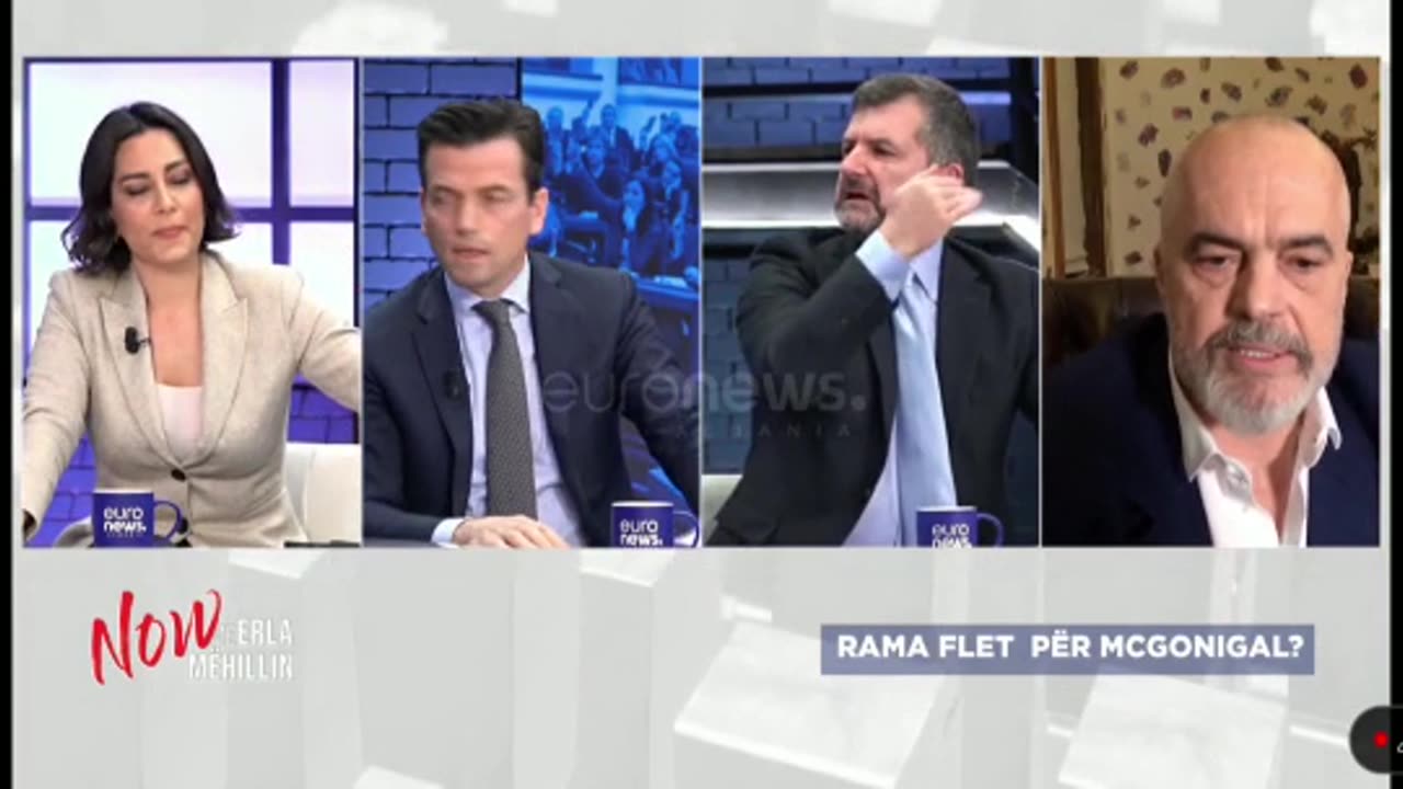 Rama po mashtronte, Bushati ikën nga studio