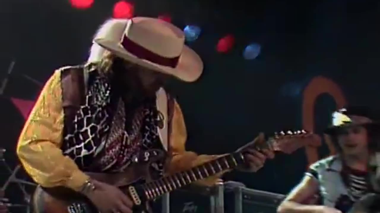 Stevie Ray Vaughan - Scuttle Buttin