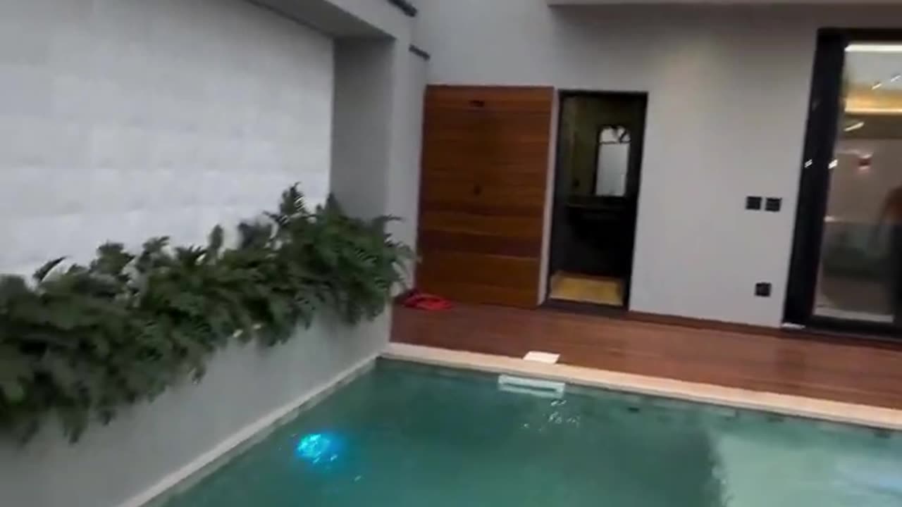 241 m2 3 yatak odalı modern şehir evi - Video