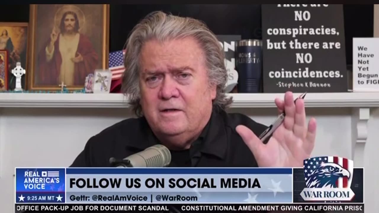 Steve Bannon: "Ukraine money should be ZERO"