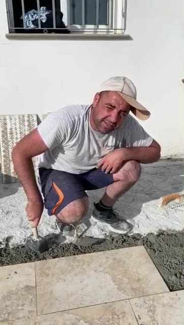 Obreros al Gobierno Sánchez: "Pedazos de mamones y desgraciados. Nos queréis subir impuestos"