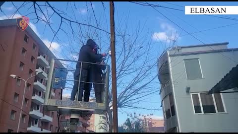 Hiqen kamerat ne Elbasan
