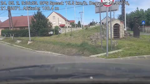 A balra kanyarodót életveszélyesen előző, száguldozó motoros!! És néhány furcsa kaszás ember!!