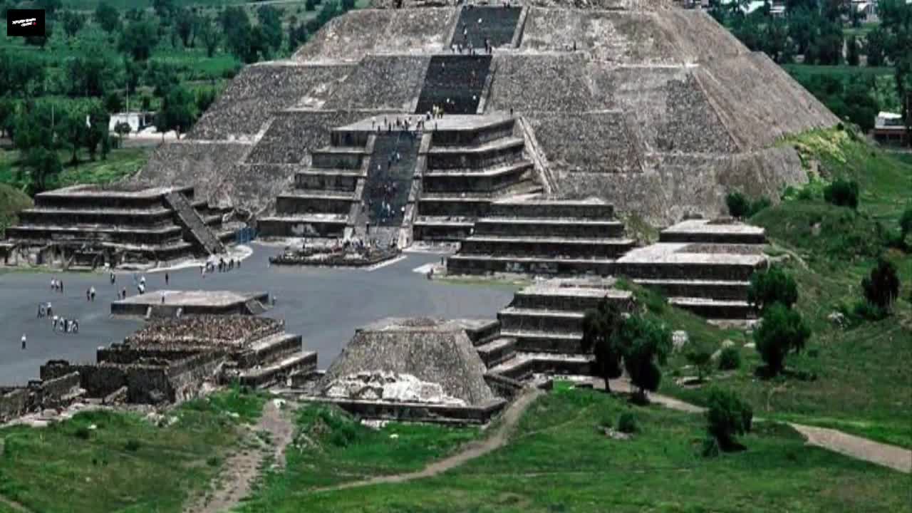 What is the purpose of liquid mercury found under the Mexican Pyramids?