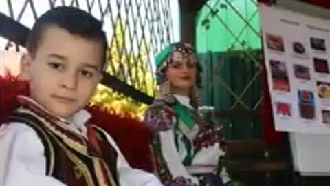 МАКЕДОНСКА ФОЛКЛОРНА ПАЛИТРА