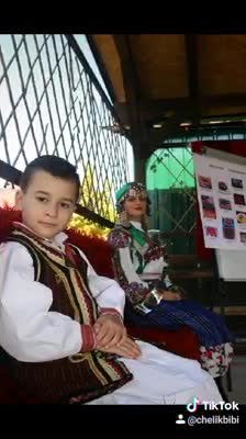 МАКЕДОНСКА ФОЛКЛОРНА ПАЛИТРА