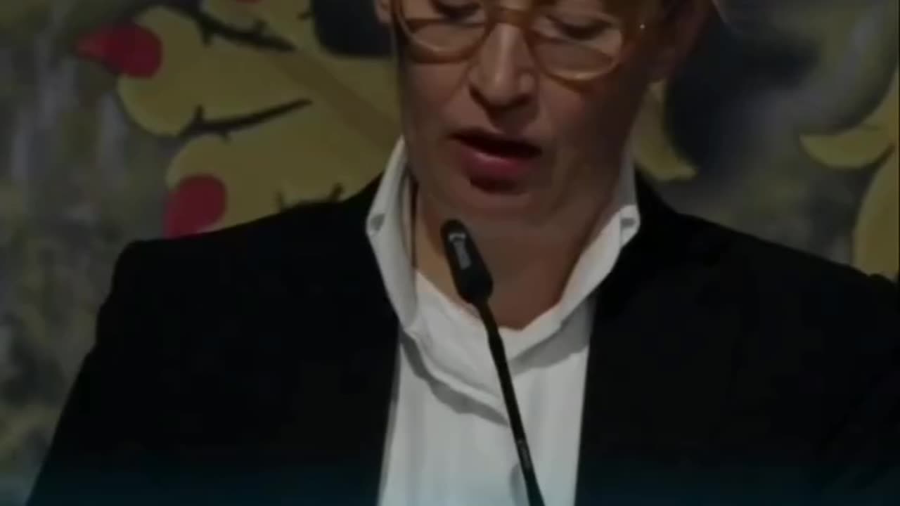 Informationsfreiheit sind im Grundgesetz verankert, Frau Fancy Faser (SPD) stellt sich über ...