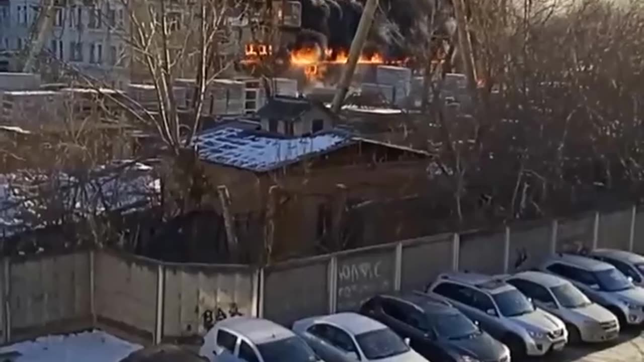🔥👀 Yekaterinburg, Russia: Preliminary, polystyrene production facility is on fire!