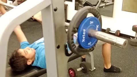 39 KG bench press (I could've easily done this for reps)