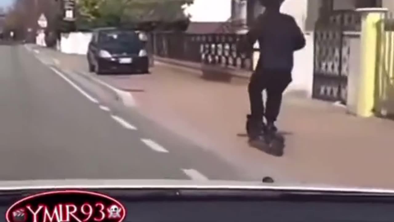 he cant drive a damm scooter