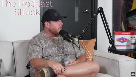 Luke Combs Talks About Video Games