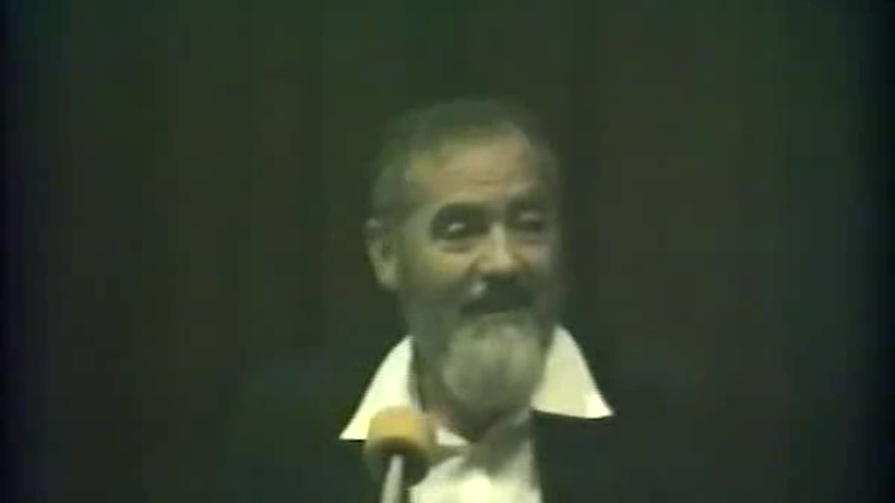 Rabbi Meir Kahane speaking at Young Israel of New Hyde Park, NY