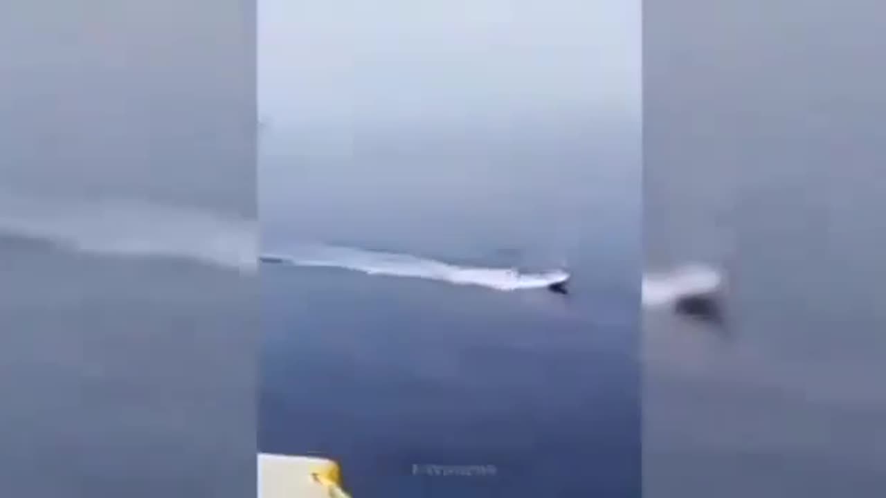 Yemeni Houthis attack British Oil Tanker 🤬