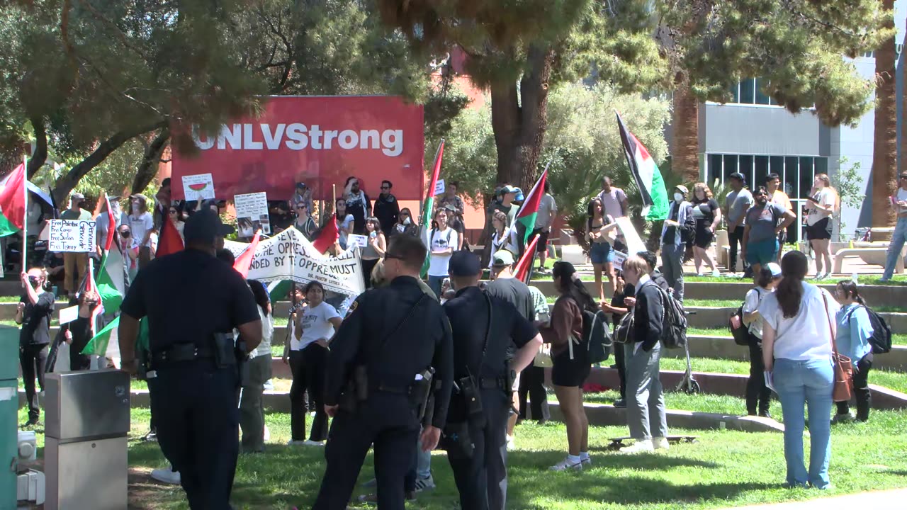 Students hold pro-Palestine rally, met with counter-protestors at UNLV