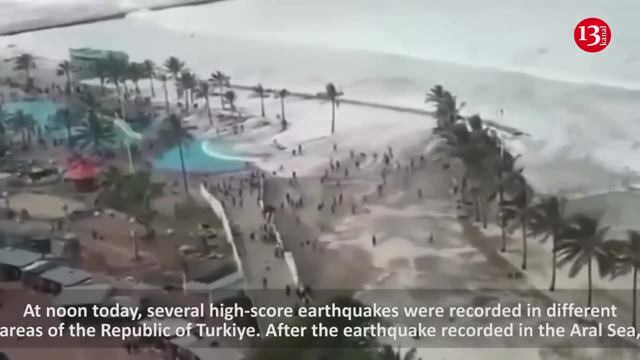 Massive waves hit Turkey's coastline, fears of Tsunami: 3-meter high Tsunami may hit Turkish coast