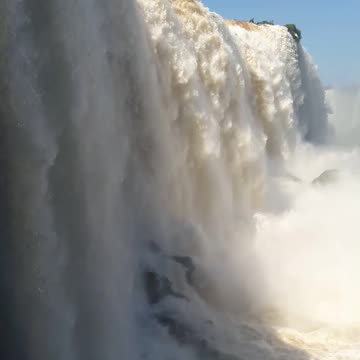 दुनिया का सबसे खुबसूरत झरना