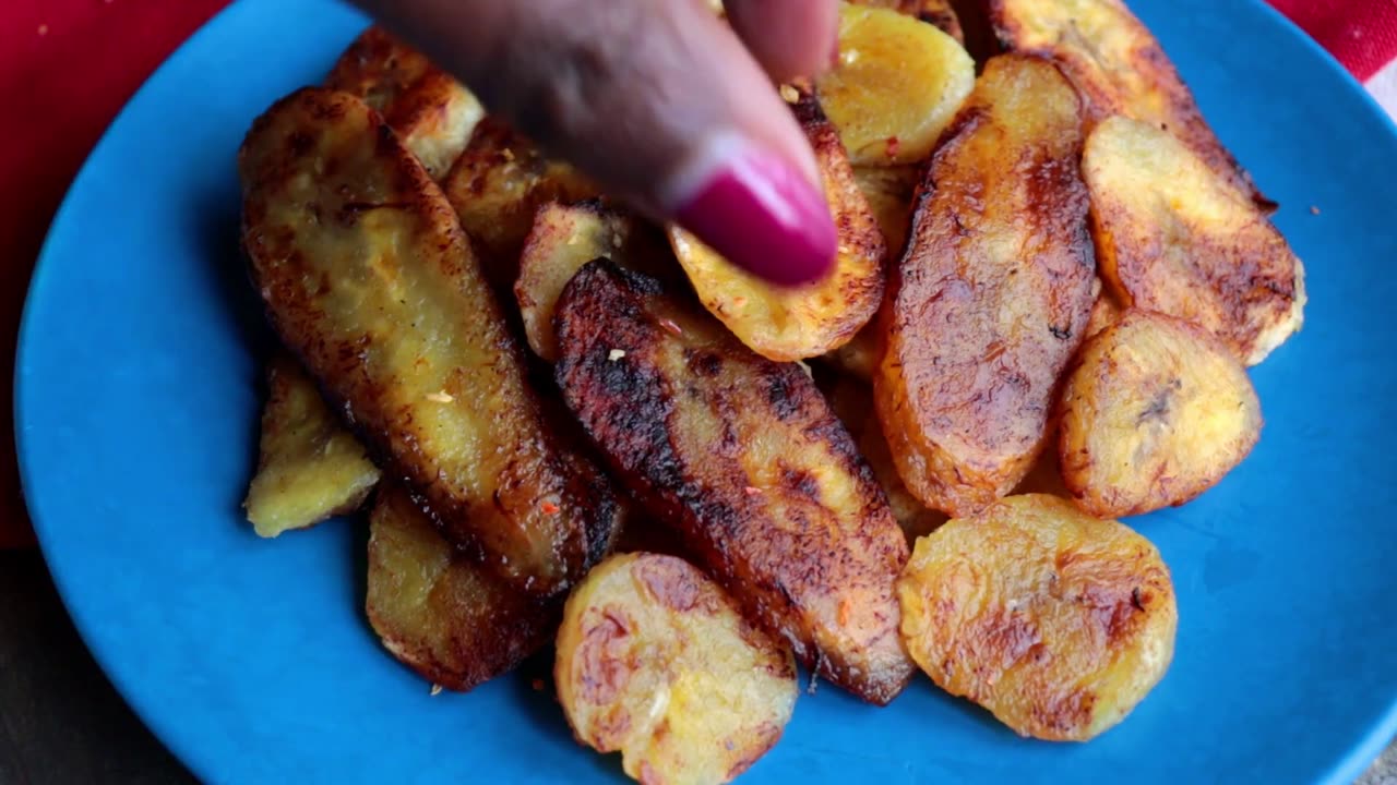 PAN FRIED PLANTAINS _ How to cook Plantains _ Easy Plantain Recipe