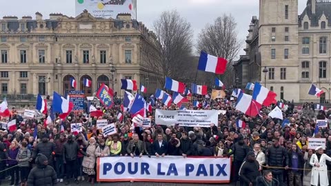 Paris: Let's get out of NATO!" "No missiles for Ukraine!"