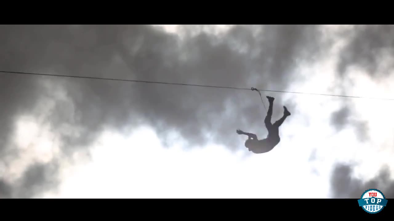 Skiers Tame Alaska's 'Magic Kingdom' - Extreme Skiing Video - The New York Times_2