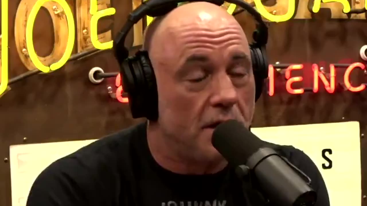 Joe Rogan reveals that a Veteran's hospital is “NOT ALLOWED” to link the COVID jabs