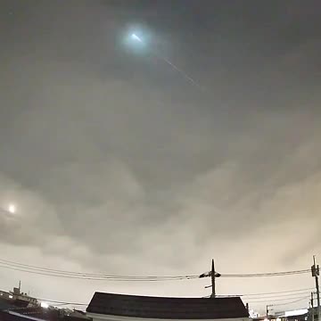 Bright meteor captured in Hiratsuka, Japan
