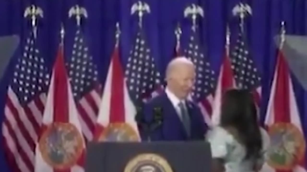 Biden Called Out For Claiming He “Used To Drive An 18-Wheeler”