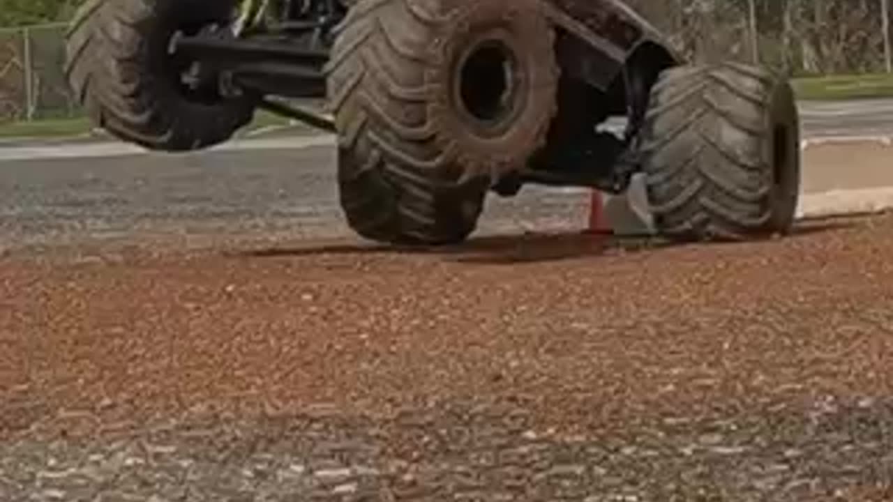 Take a look this 4x4 truck #truck #foresttruck