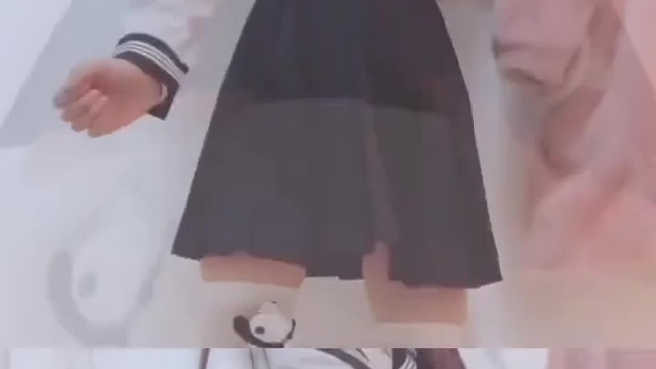 Little girl: Do you love the waist under jk's uniform