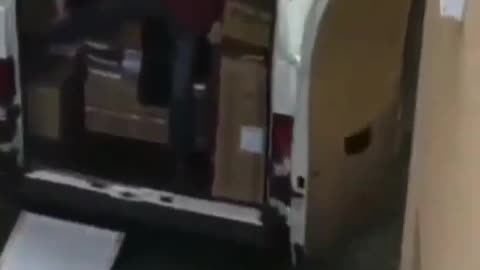 How to unpack a van quickly.