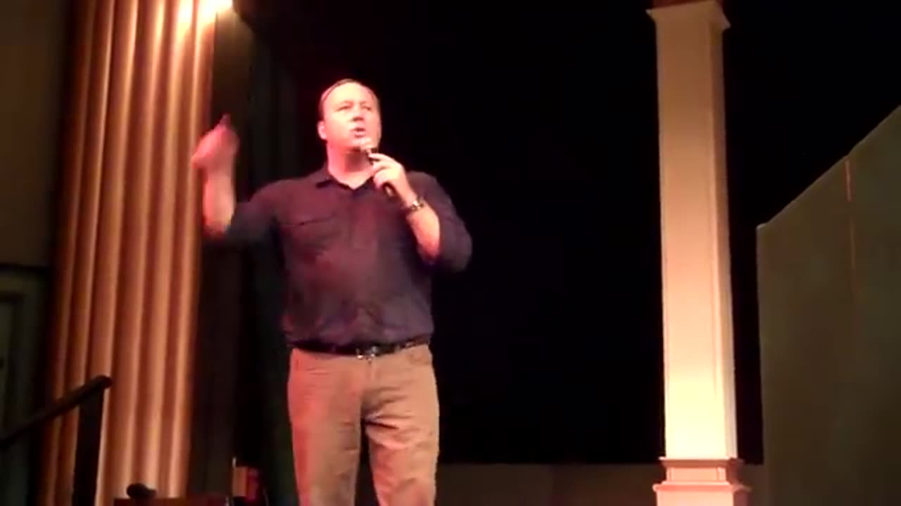 Alex Jones in Santa Cruz CA 2010