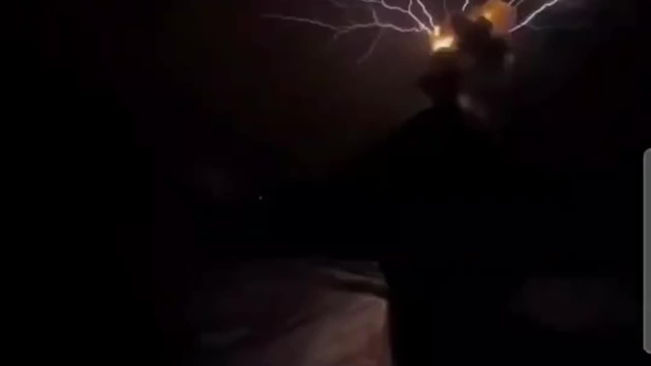 Incredible volcanic lightning on the top of the volcano!