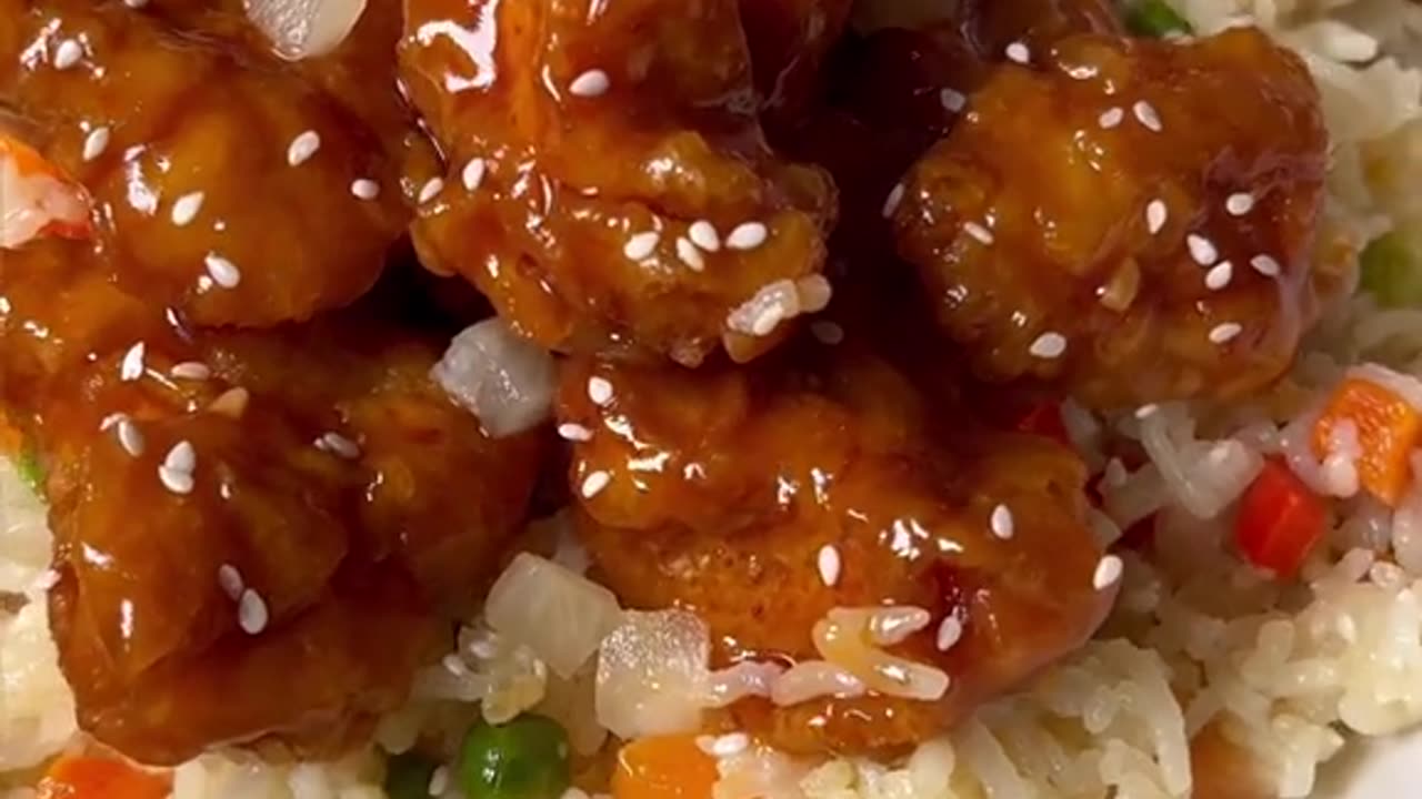 🍍🍗 Sweet & Sour Chicken - The Ultimate Comfort Food Classic! 🥢😋