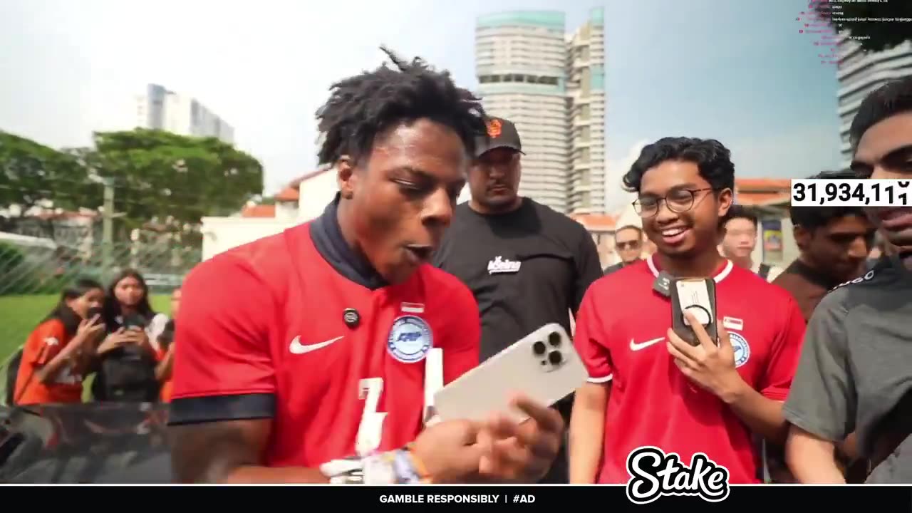A Fan Come Up to Speed to Gift Him the New iPhone 16 Pro Max in Singapore