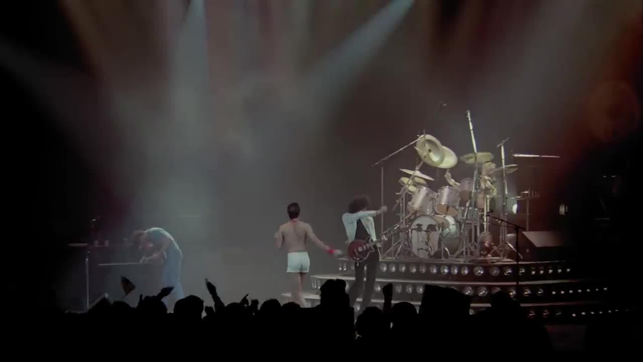 Queen - We Are The Champions (Live)