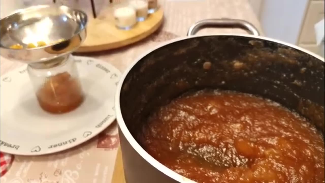 I Made Apple Jam at home