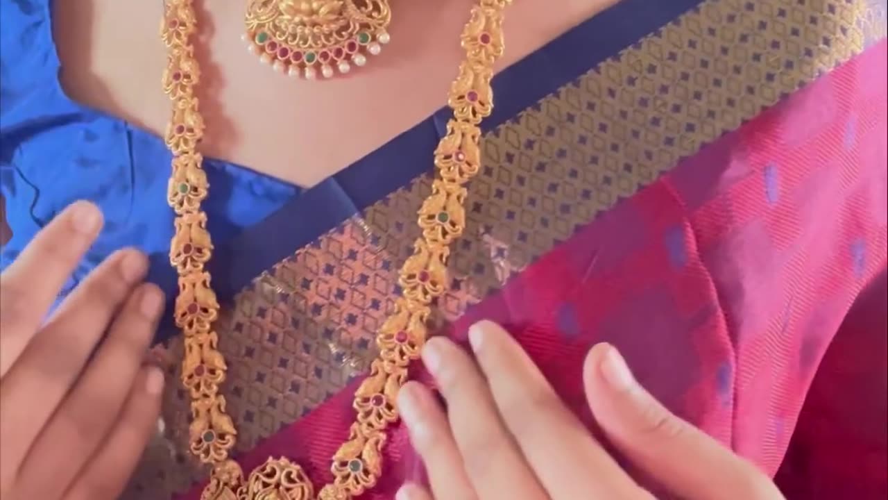 Beautiful earrings #vlogs #haircare #meeshow #hindufestival #telugu #collegedays #makeup #meeshops