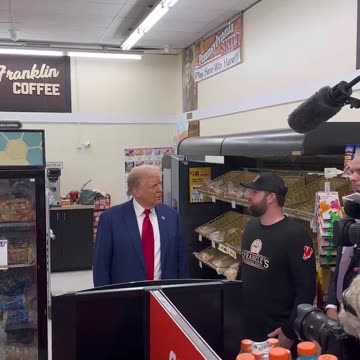 Trump tours Sprankle’s Neighborhood Market in PA