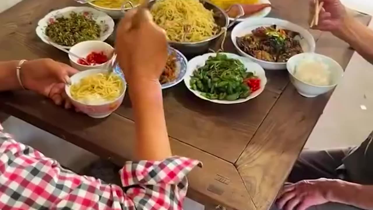 Yummy content waiting for you.hd