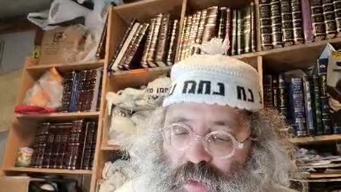 מי שנזר והוא בבית הקברות אפי' היה שם ל' יום אין עולין לו מן המנין ואי- שיר נ נח משנה מסכת נזיר דף טז