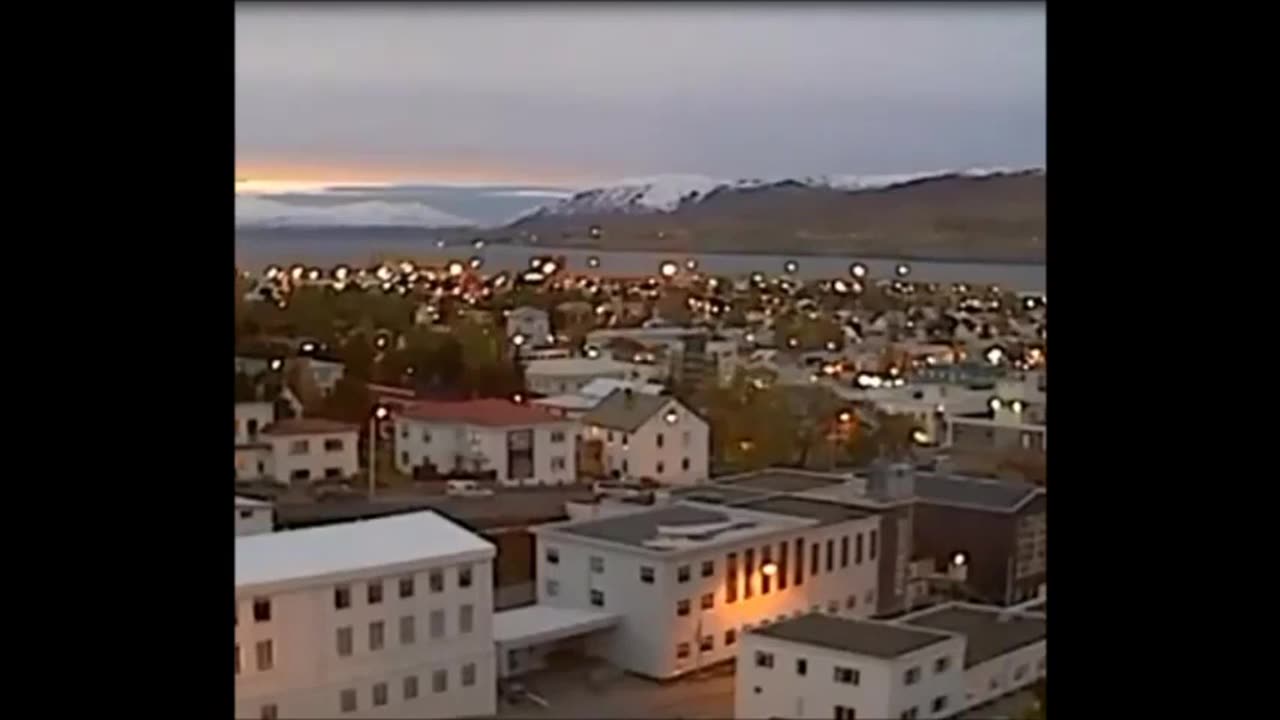 Colonne de lumière extrêmement brillante capturée en vidéo à Buenos Aires, Argentine