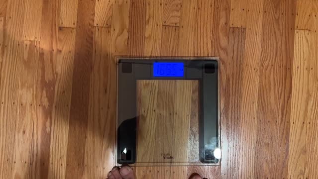 Review of Vitafit 550lb Extra-High Capacity Smart Digital Body Weight Bathroom Scale