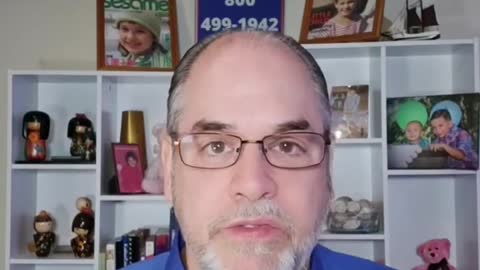 How can you make sure that your Medicare health plan has the lowest maximum out of pocket costs?