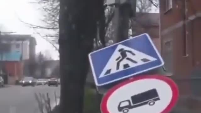 Funny people, wild car crash that almost kills the pedestrian