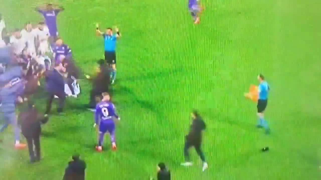 ENNESIMO TRAGICO MALORE IN CAMPO Attimi di terrore in Fiorentina-Inter