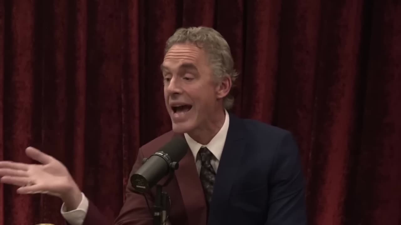 Jordan Peterson Exposes the World Economic Forum With Joe Rogan