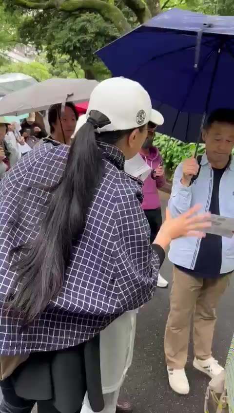 每一个人都在伸手问我们要传单，每个人都想知道真相我们的传播，终于在三年后看到的结果，看到的希望，日本人终于觉醒了！🔥🔥🔥 531东京反疫苗游行 日比谷デモパレード EXITTHEWHO