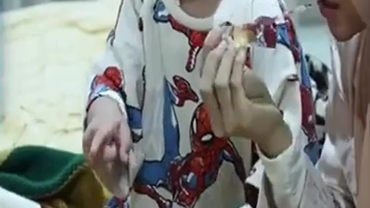 Reaksi Abang L ketika dicium bunda Lesti #shorts