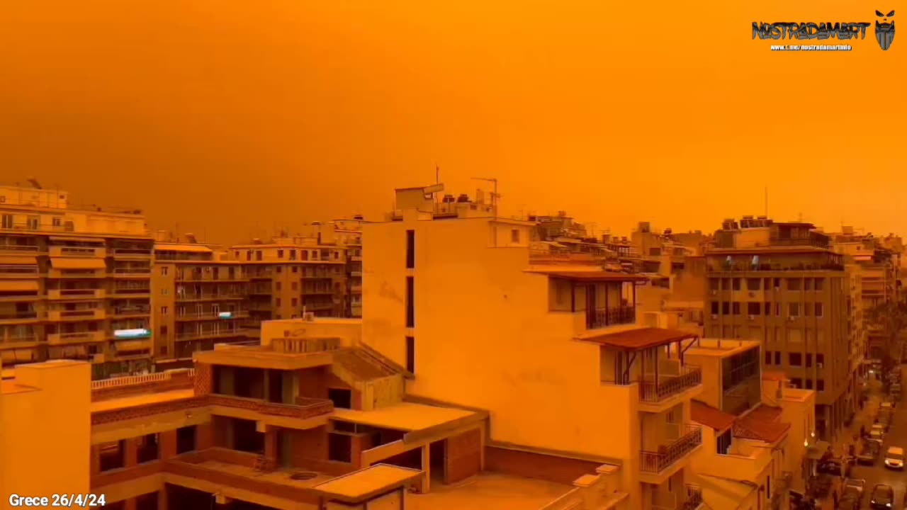La Grece engloutie par des poussières orange
